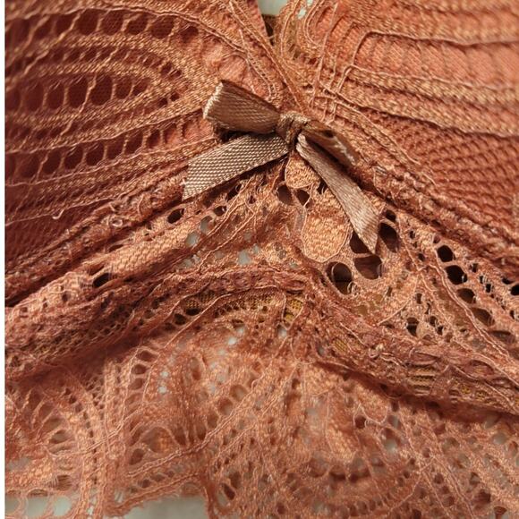 NWT Frederick's of Hollywood Finley Floral Lace Bralette Fairy Core Size L - Picture 2 of 6